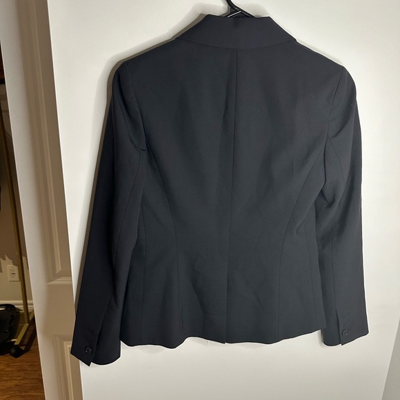 THEORY Modern Blazer in Good Wool - Picture 2 of 7